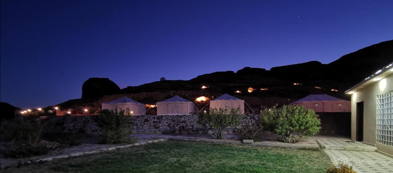 Rural Tents Naseem الخيمةالريفيةalouzaib Al-'Ula Exteriör bild